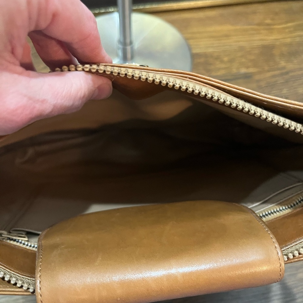 Gucci Vintage Interlocking GG shoulder bag, brown canvas with leather trim - Picture 10 of 14
